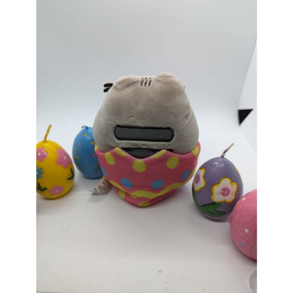 Easter Pusheen 2016 Cat Egg plush 4056994 Grey pink yellow blue bonus Candles - Picture 6 of 6